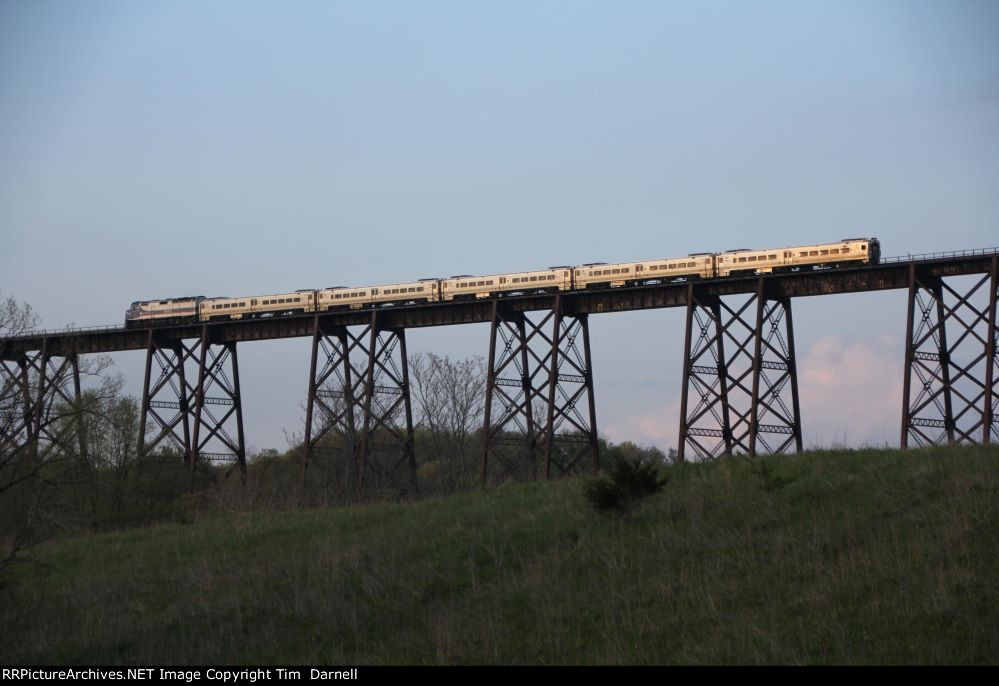 MNCW 4912 on Moodna viaduct